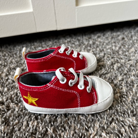 Baby Starters Infant Red Crib Shoes Sneakers Size 3-6 Months - Picture 3 of 10